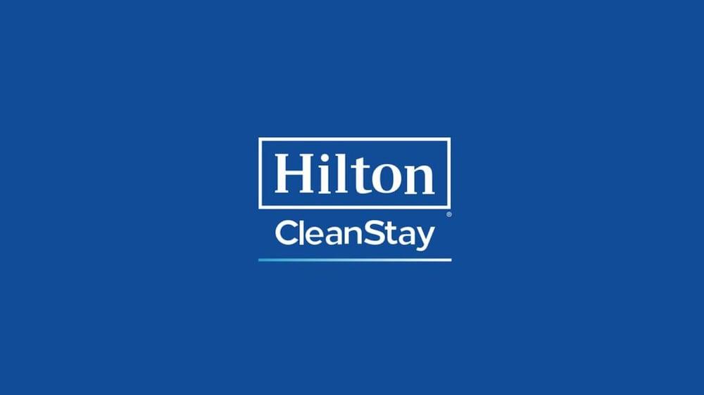 Doubletree By Hilton Almaty Hotel Ngoại thất bức ảnh