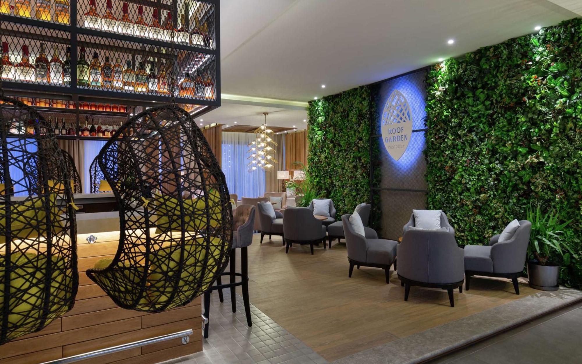 Doubletree By Hilton Almaty Hotel Ngoại thất bức ảnh
